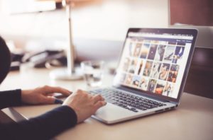 【Diver】トップページの先頭に固定記事を表示させる方法！